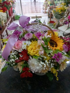 Cesta de Flores do Campo