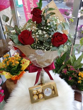 Buque de 3 Rosas e Ferrero Rocher